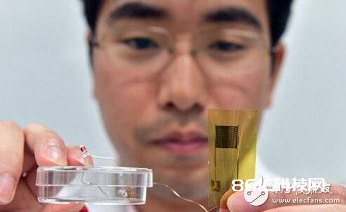 日本研制创可贴式皮肤传感器 可监测人体生命活动_皮肤传感器,物联网,智能操控