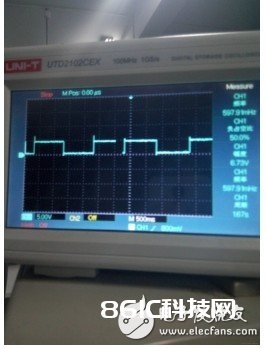 如何用继电器的发光二极管闪耀电路图