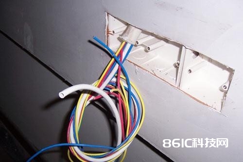用电安全不行恶作剧 这四个当地在电路改造中最简单偷工减料